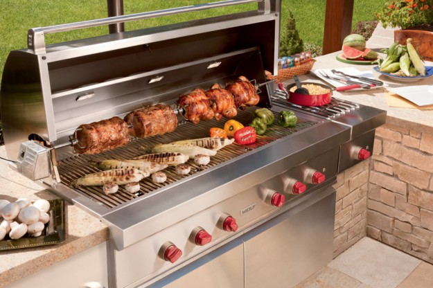 Wolf Outdoor Grill